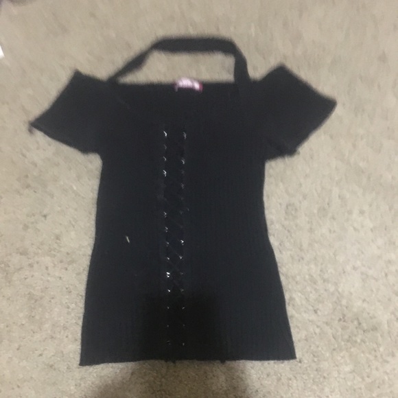 A off the shoulder top from DEB with Jean - Picture 3 of 4